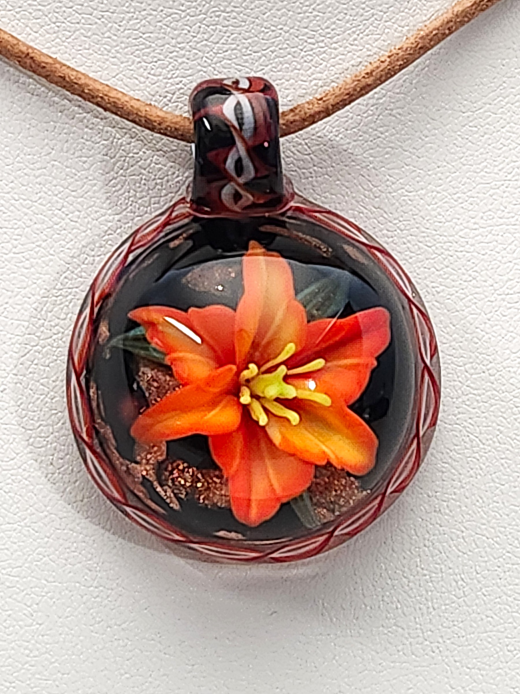 Amaryllis lily pendant